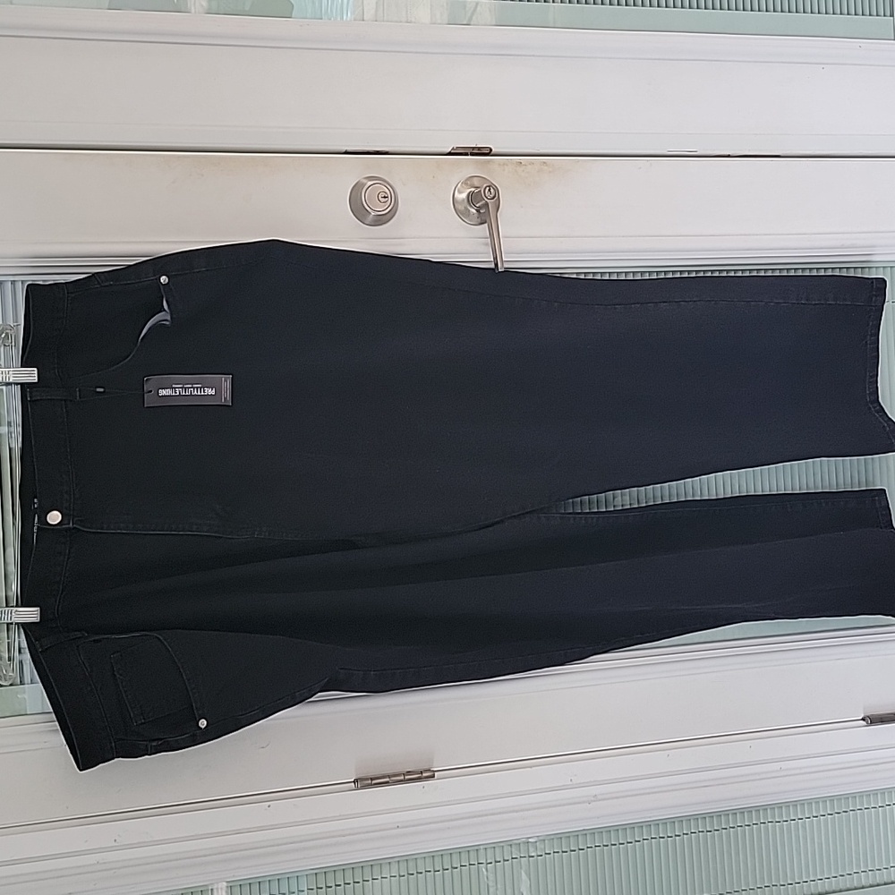 NWT PrettyLittleThing Straight Long Leg Jeans Black Sz 24 - Picture 3 of 9